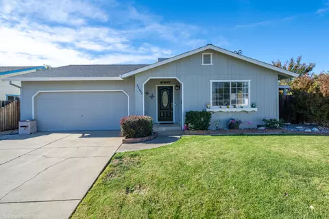 20894 Foxhunt Dr, Cottonwood, CA 96022