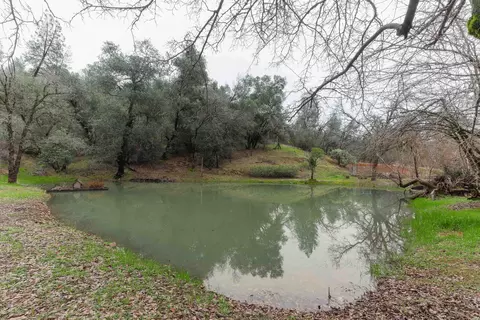 14573 Dry Creek Rd, Redding, CA 96003 photo 1