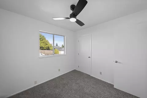 Bedroom - 869 Partridge Dr, Redding, CA 96003 photo 2 of 4