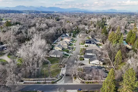 5516 Lexi Ln, Redding, CA 96001 photo 10