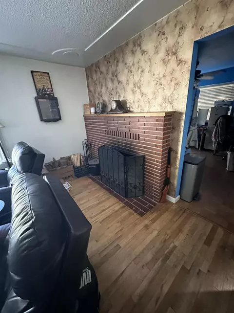 1909 Lindeena Ln, Redding, CA 96002 photo 3