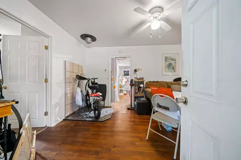 Entry Way - 2640 Sharon Ave, Redding, CA 96001 photo 1 of 2