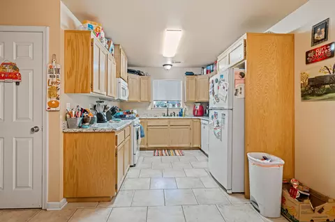 Kitchen - 2640 Sharon Ave, Redding, CA 96001 photo 1 of 4