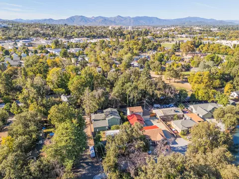 View/Area - 2640 Sharon Ave, Redding, CA 96001 photo 8 of 8