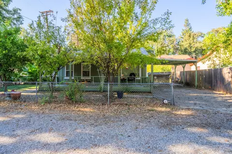 Exterior - 2640 Sharon Ave, Redding, CA 96001 photo 4 of 7
