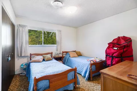 Bedroom - 6825 Riata Dr, Redding, CA 96002 photo 5 of 5