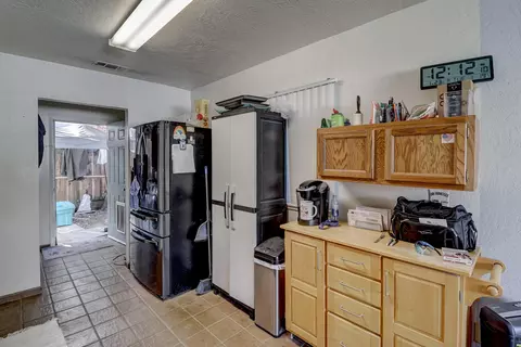 1025 Lincoln St, Redding, CA 96001 photo 19