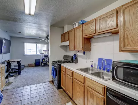 1025 Lincoln St, Redding, CA 96001 photo 18