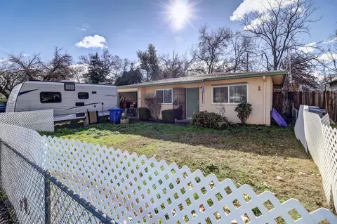 1025 Lincoln St, Redding, CA 96001 photo 5