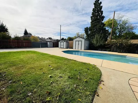 Exterior - 4262 Diane St, Redding, CA 96002 photo 9 of 12