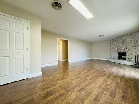 Living - 4262 Diane St, Redding, CA 96002 photo 2 of 5