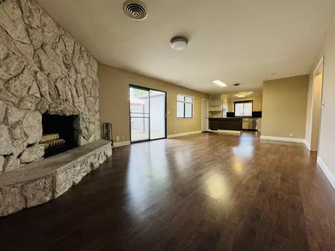 Living - 4262 Diane St, Redding, CA 96002 photo 4 of 5