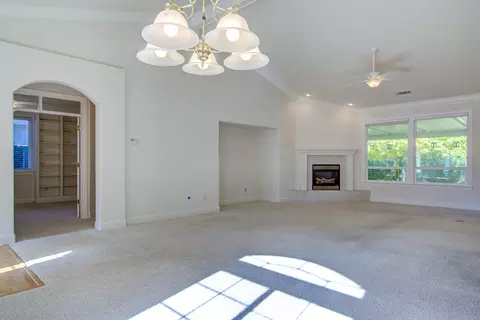 2948 Blue Horizon Dr, Redding, CA 96002 photo 9