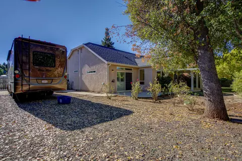 2948 Blue Horizon Dr, Redding, CA 96002 photo 4