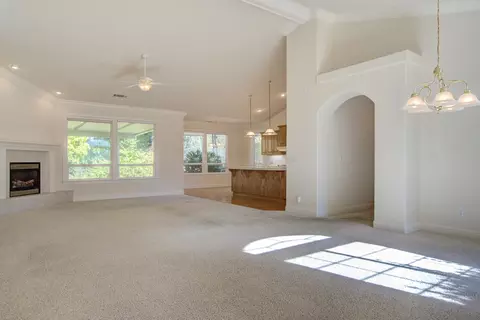 2948 Blue Horizon Dr, Redding, CA 96002 photo 8
