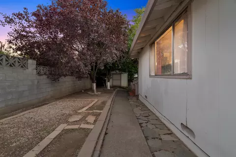 Exterior - 1261 Denton Way, Redding, CA 96002 photo 3 of 5