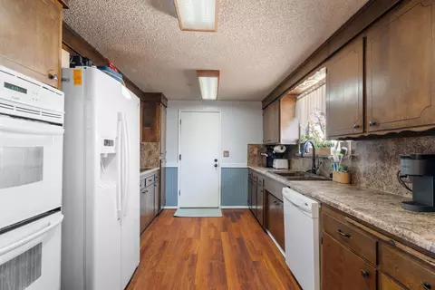 Kitchen - 1261 Denton Way, Redding, CA 96002 photo 1 of 2