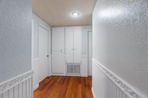 Entry Way - 1261 Denton Way, Redding, CA 96002 photo 1 of 1