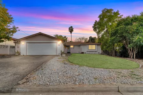 1261 Denton Way, Redding, CA 96002