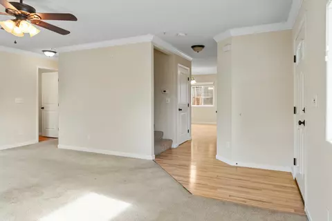 Living - 3200 Bridgewater Ct, Redding, CA 96003 photo 2 of 3