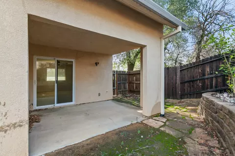 Exterior - 3200 Bridgewater Ct, Redding, CA 96003 photo 3 of 3