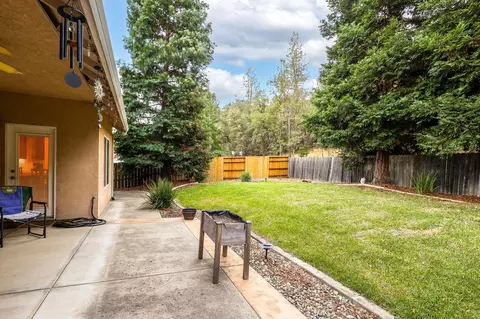 Exterior - 1058 Montclair Dr, Redding, CA 96003 photo 3 of 6