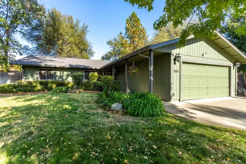 1109 Belcrest Dr, Redding, CA 96003