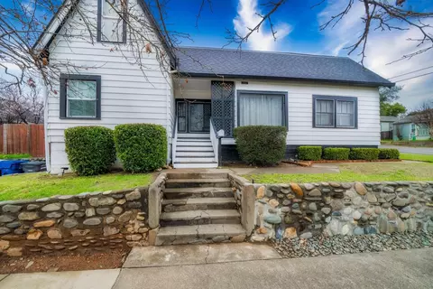 2208 Shasta St, Redding, CA 96001
