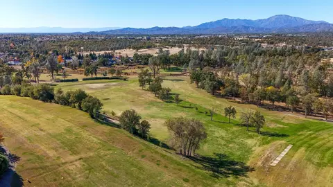 1584 St Andrews Dr, Redding, CA 96003 photo 11