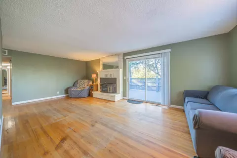 Living - 2840 Placer St, Redding, CA 96001 photo 4 of 6