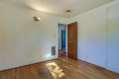 Bedroom - 5451 Elm Ln # L, Redding, CA 96001 photo 2 of 8