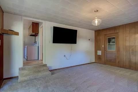 Living - 5451 Elm Ln # L, Redding, CA 96001 photo 9 of 10