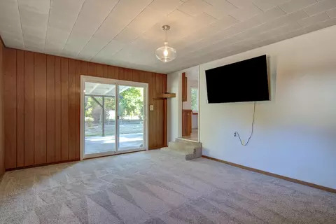 Living - 5451 Elm Ln # L, Redding, CA 96001 photo 10 of 10