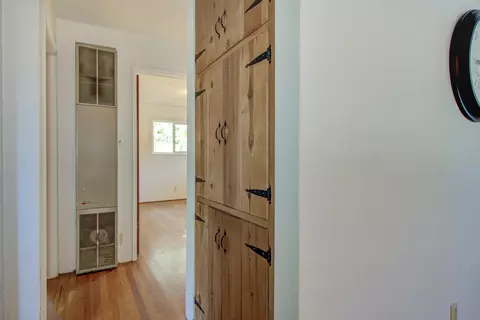Entry Way - 5451 Elm Ln # L, Redding, CA 96001 photo 2 of 2