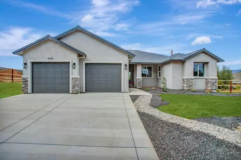 1410 Ridge Dr, Redding, CA 96001
