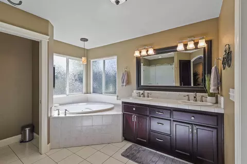 19279 Lexington Ln, Redding, CA 96003 photo 15