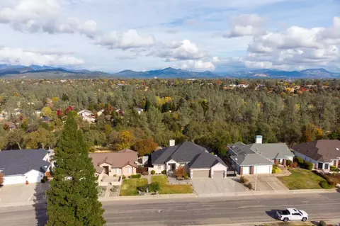 353 River Park Dr, Redding, CA 96003 photo 34