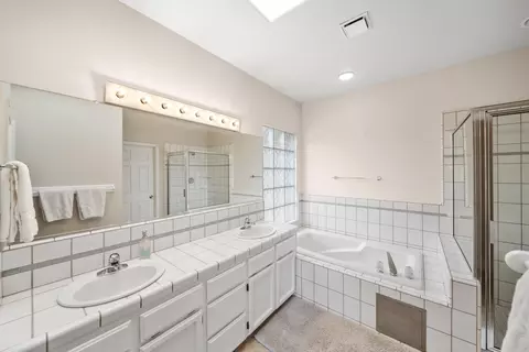 353 River Park Dr, Redding, CA 96003 photo 17