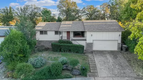 2685 Shasta St, Redding, CA 96001