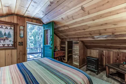 Bedroom - 36320 State Highway 44, Shingletown, CA 96088 photo 1 of 5