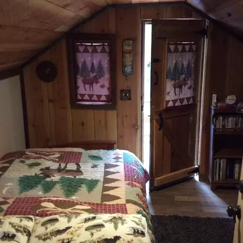 Bedroom - 36320 State Highway 44, Shingletown, CA 96088 photo 3 of 5