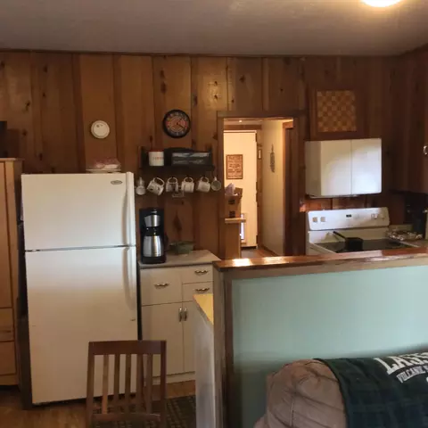 Kitchen - 36320 State Highway 44, Shingletown, CA 96088 photo 2 of 5