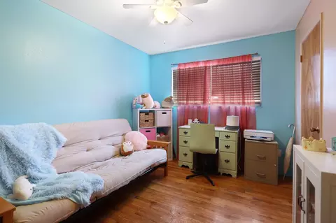 Bedroom - 1733 Regent Ave, Redding, CA 96001 photo 3 of 4