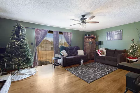 Living - 1733 Regent Ave, Redding, CA 96001 photo 2 of 2