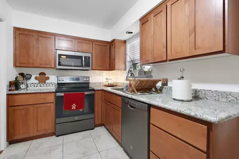 Kitchen - 1733 Regent Ave, Redding, CA 96001 photo 2 of 2