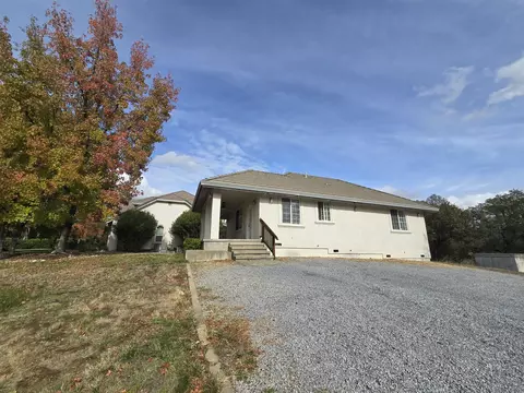 Exterior - 13365 Tierra Oaks Dr, Redding, CA 96003 photo 18 of 23