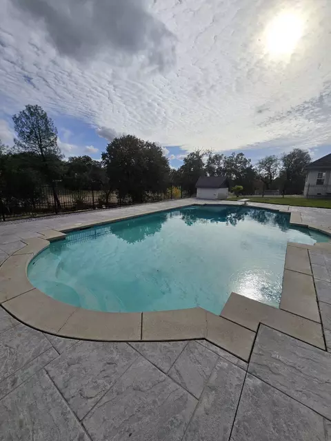 Exterior - 13365 Tierra Oaks Dr, Redding, CA 96003 photo 7 of 23