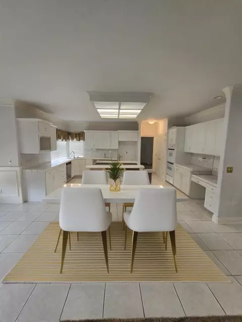 Kitchen - 13365 Tierra Oaks Dr, Redding, CA 96003 photo 6 of 11