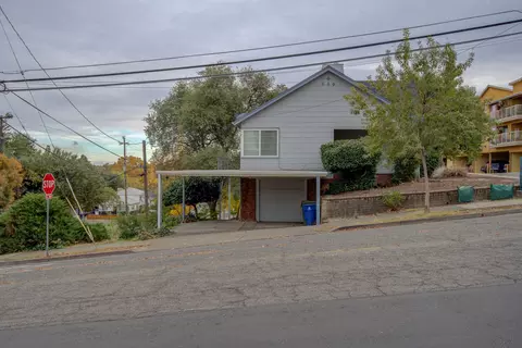 1213 South St, Redding, CA 96001 photo 10