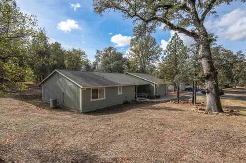 20953 Windsong Ln, Redding, CA 96003 photo 5